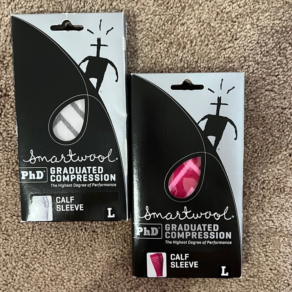 NWT:  SmartWool PHD Graduated Compression Calf Sleeve (2available, Large)